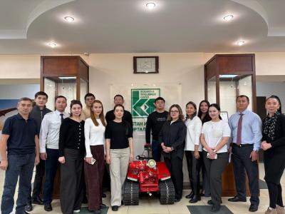 Кәсіптік бағдар беру іс-шаралары болашақ кадрларды қалыптастырудың үлесі ретінде